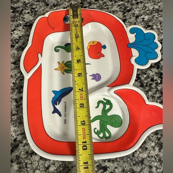 Vintage 1988 Oneida Ltd Wally Whale Melamine Child's Divided Plate Pre-Owned - Picture 3 of 6